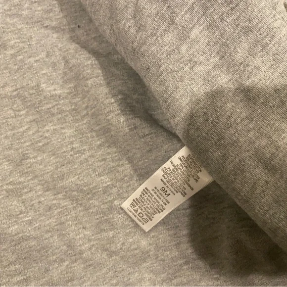 9 Month Lot Baby Clothes Ralph Lauren, Carters, etc - Picture 2 of 12